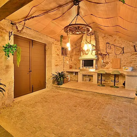 Galihost - A Casa Barreiras Feriehus Meis